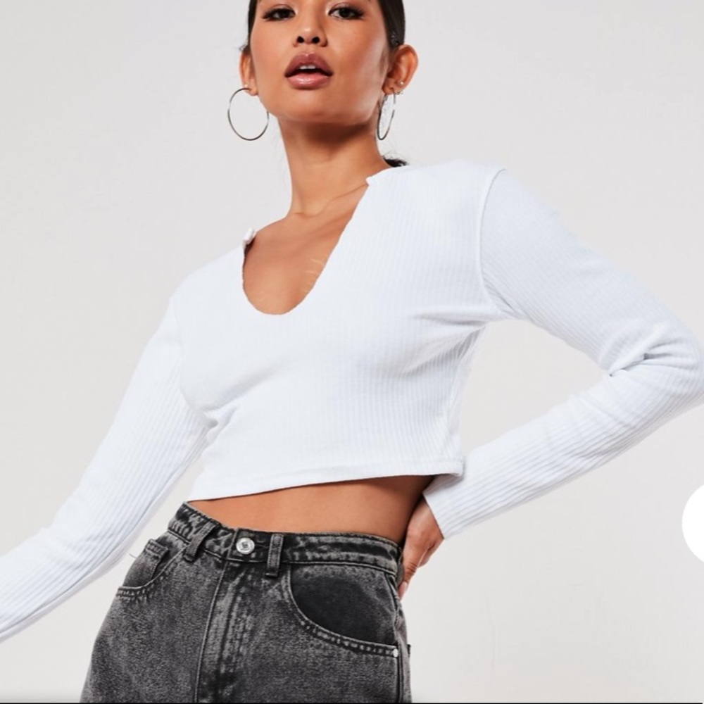 Missguided Notch Neck Long Sleeve Crop Top